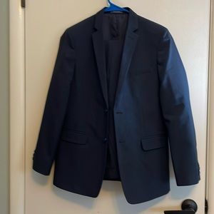 Van Heusen Boys' 2-Piece Formal Dresswear Suit - size 18 Navy